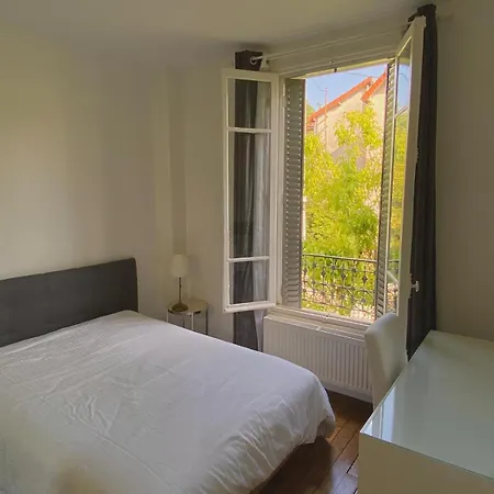 Holiday home Maison Avec Jardin Situee A 15mn De Paris Centre *